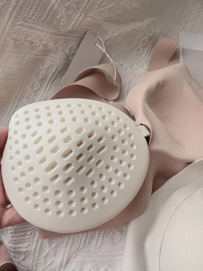 极品嫩妇天然乳胶内衣,极致体验,让你感受前所未有的舒适与自信